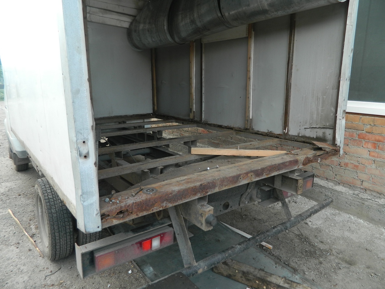 РЕМОНТ ФУРГОНОВ, ПОЛУПРИЦЕПОВ РЕФРИЖЕРАТОРОВ&nbsp;